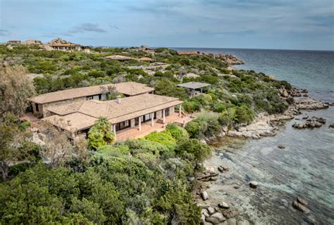 Villa Daphne in vendita a Isola di Cavallo.